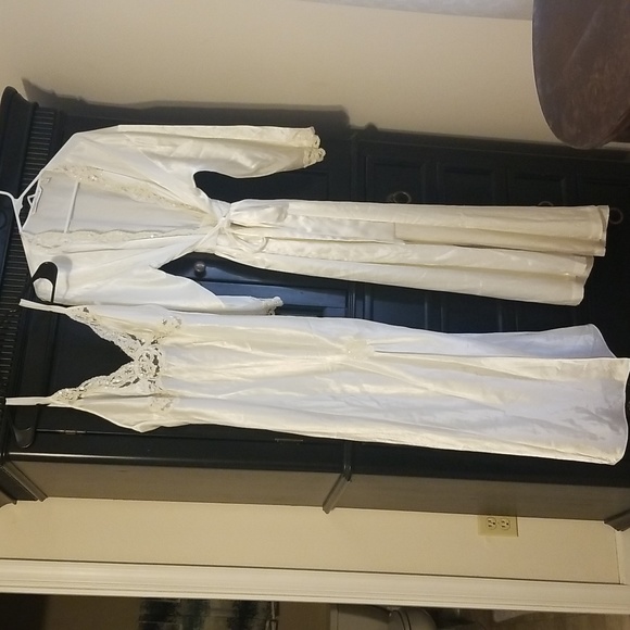 Victoria's Secret Other - Victoria's Secret long sexy ivory nightgown and robe duo